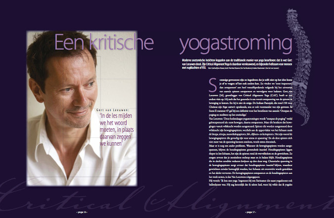 Een spread uit Yoga Magazine dec 2010